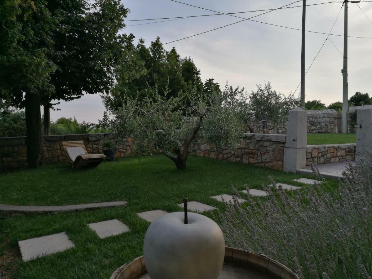 Agriturismo Ostrouska Sgonico المظهر الخارجي الصورة